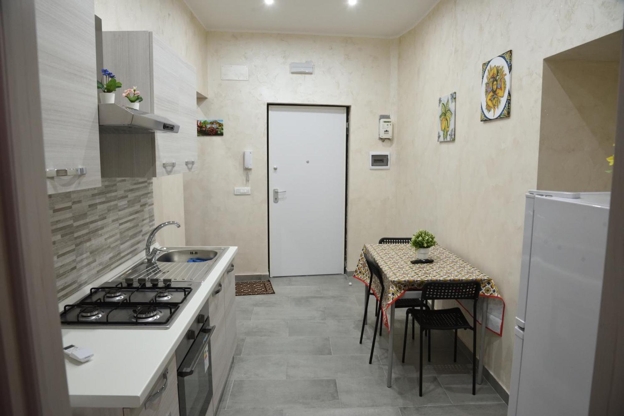 Appartement Family House à Catane Extérieur photo